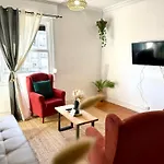 Marukichan, En El Centro De Apartamento *