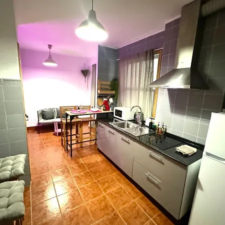 Marukichan, En El Centro De Apartament